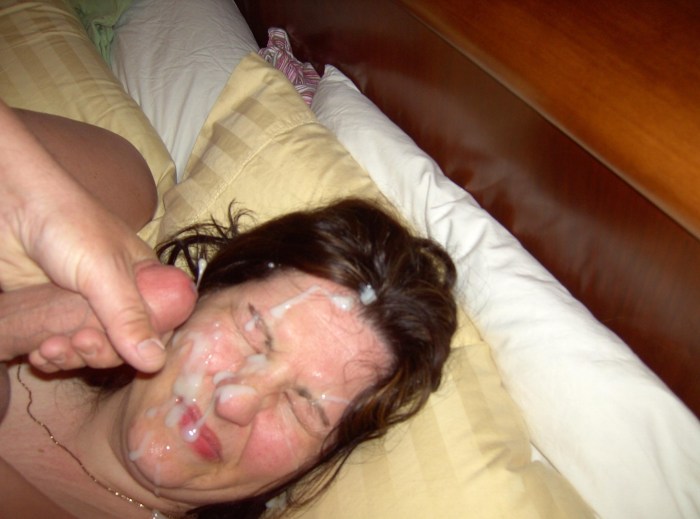 Old women cum on the face