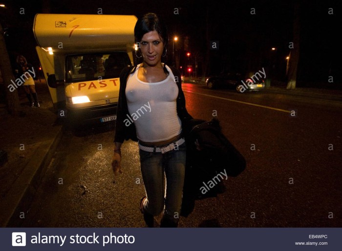 Milf stockings skirt dogging