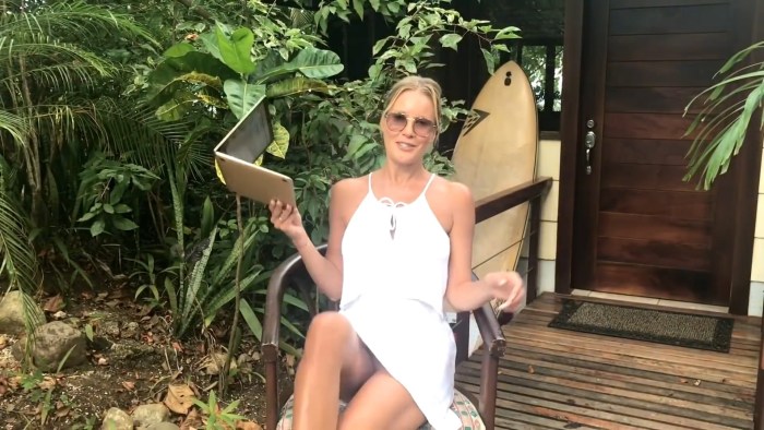 Lena Flying in a swimsuit in revisoro