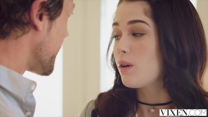 Laura Linney P.S 2004