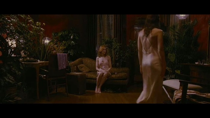 Mia Vasikovsk in underwear