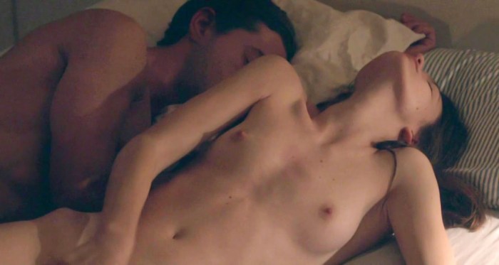 Naomi Stone porn actress