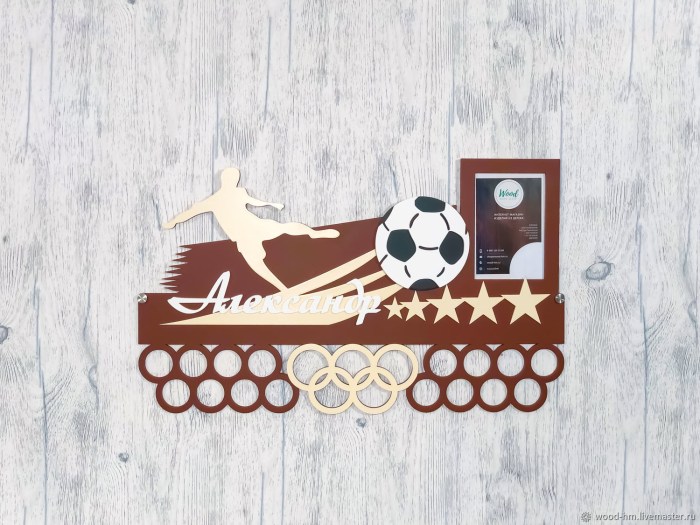 In social networks without bras