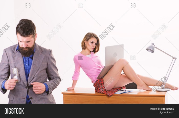 Naked women in shopping centers