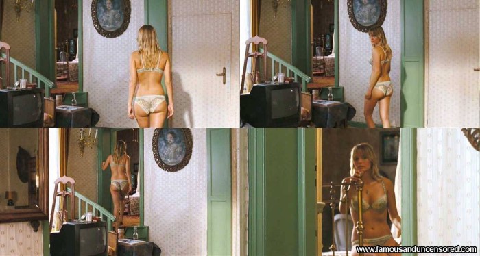 Hannah Russian singer naked