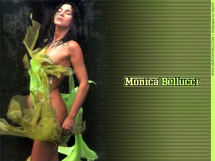 Monica Bellucci 2021 legs