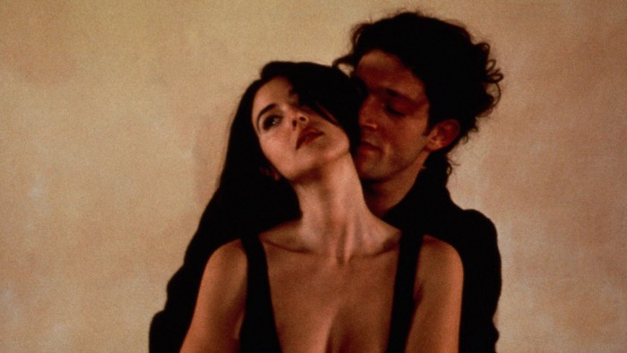 Santaniko Pandemonium Salma Hayek