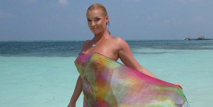 Volochkova sunbathes