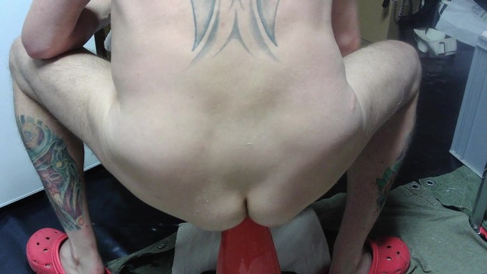 Sat on the road cone hentai