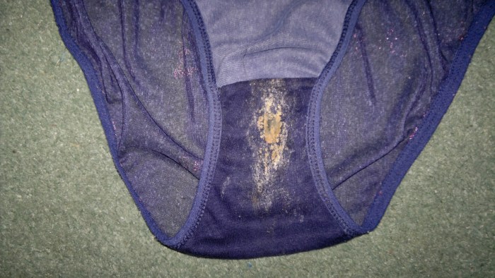 Dirty Panties Amateur Voyeur Worn Panty - Getragene Slips FOT