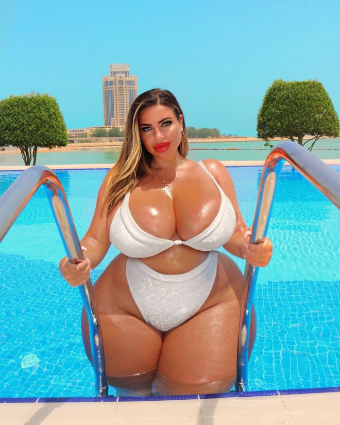 Pornstar London Andrews Solo