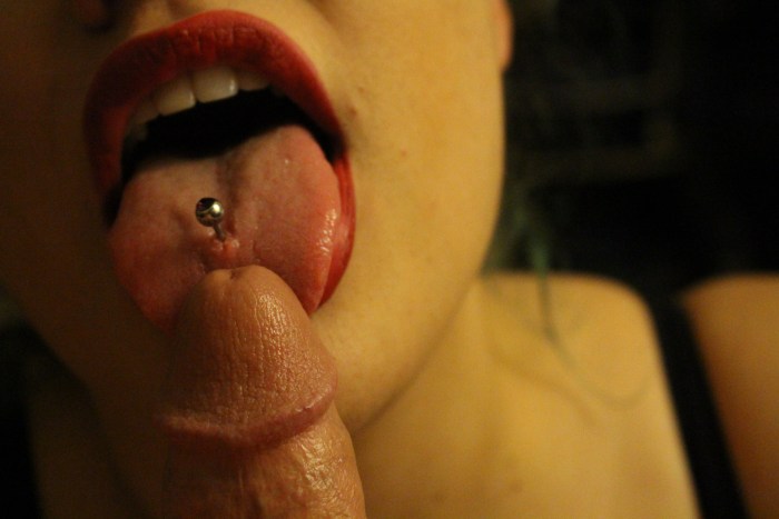 Pornstar with piercing in the tongue