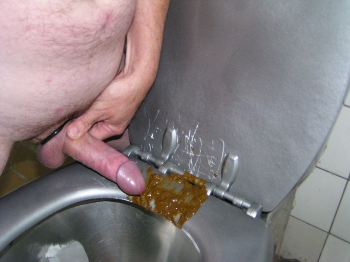 Sex Photo Thick Uncut Cock Pissing At Urinal