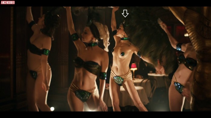 Sophie Kukson spell bed scene