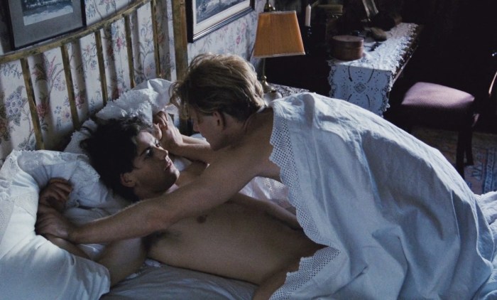 Angelina Jolie and Antonio Banderas in the movie Seduction