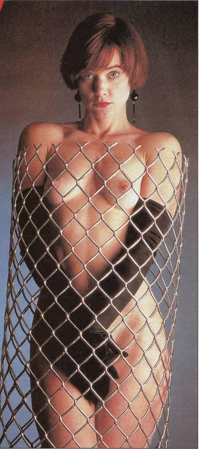 Carey Lowell young naked