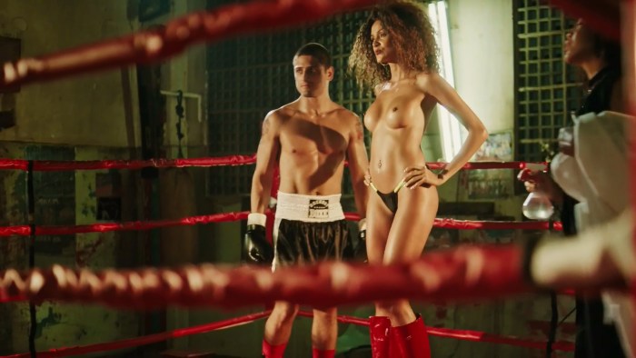 Naked Michelle Thorn in the bedroom