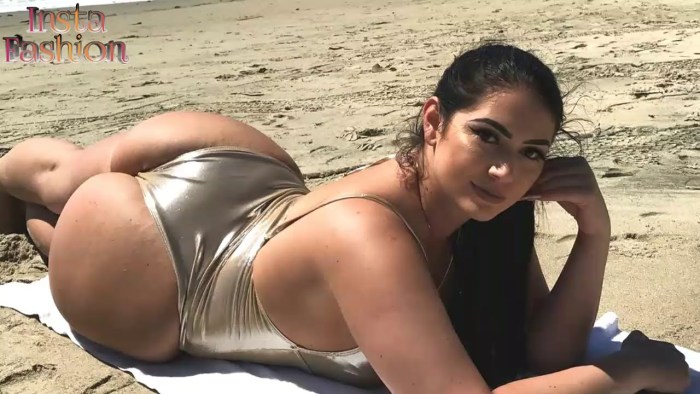 Sophie Rose is big -breasted