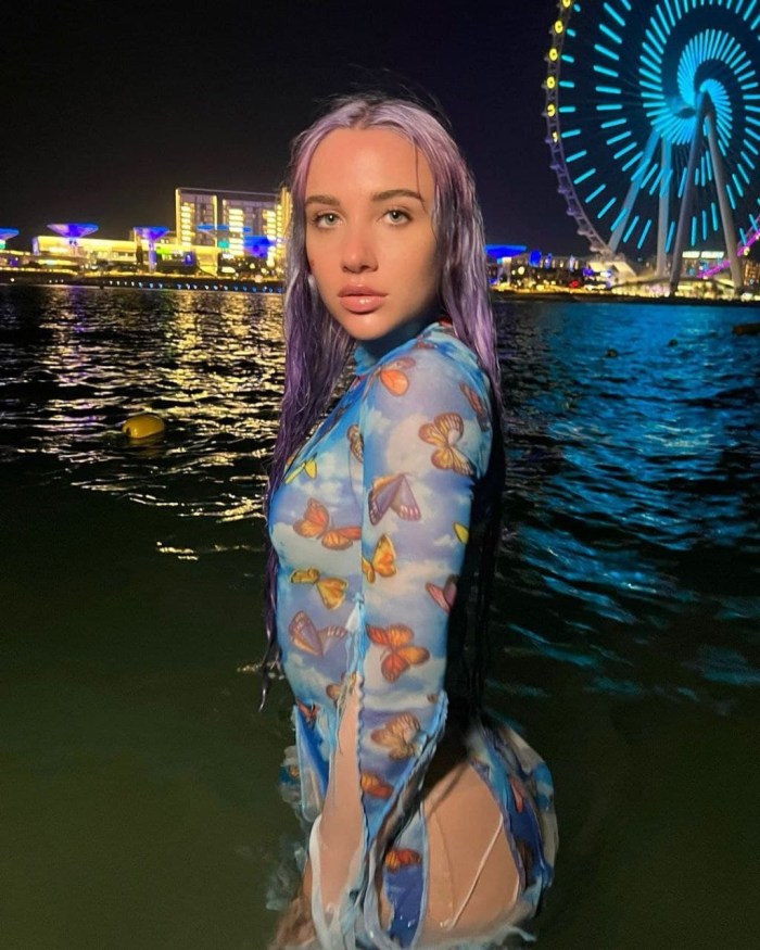 Blue -haired porn actress