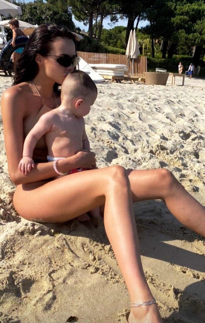 Anastasia Smirnova and Reshetova