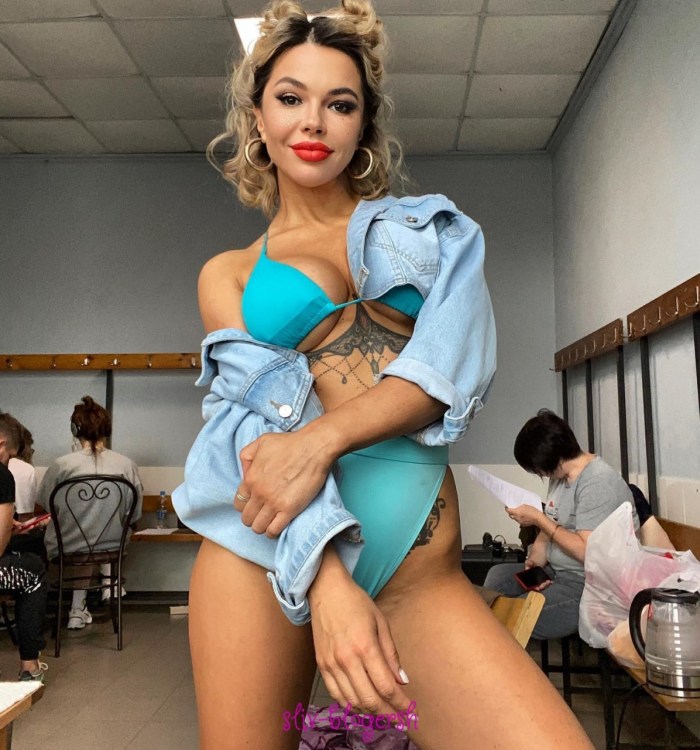 Natalie Lisinskaya naked