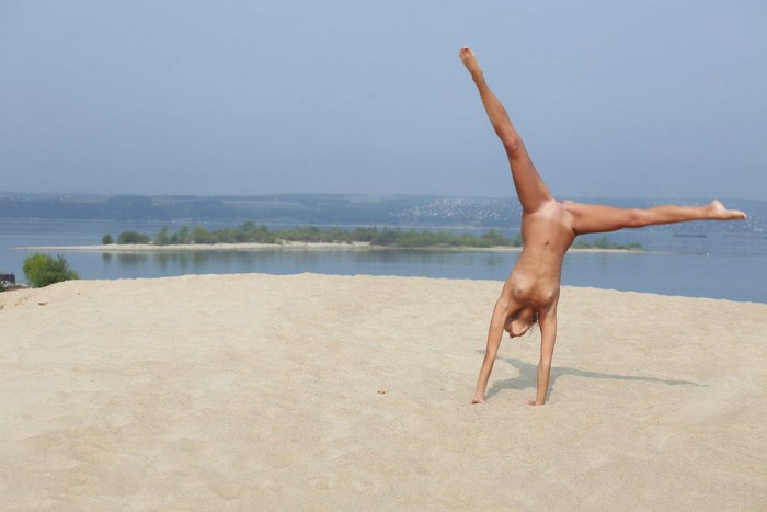 Sports naked butt in poses