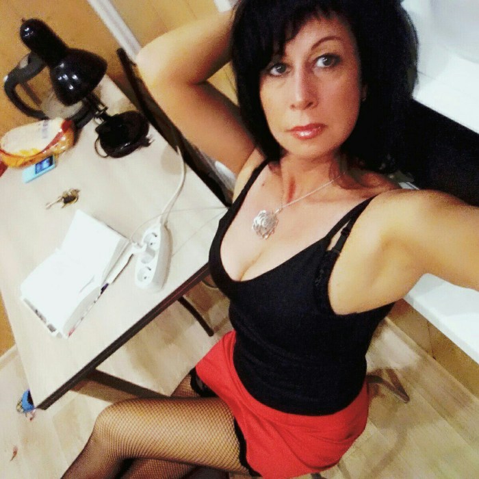 Mom to the social network