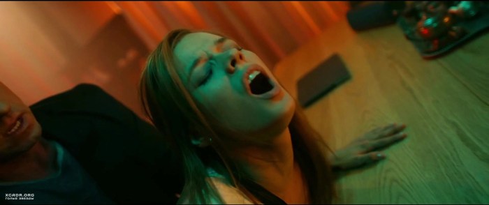 Anna Starshenbaum Senya Fedya in underwear