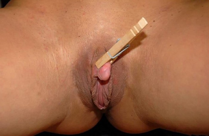 A woman shows a vagina