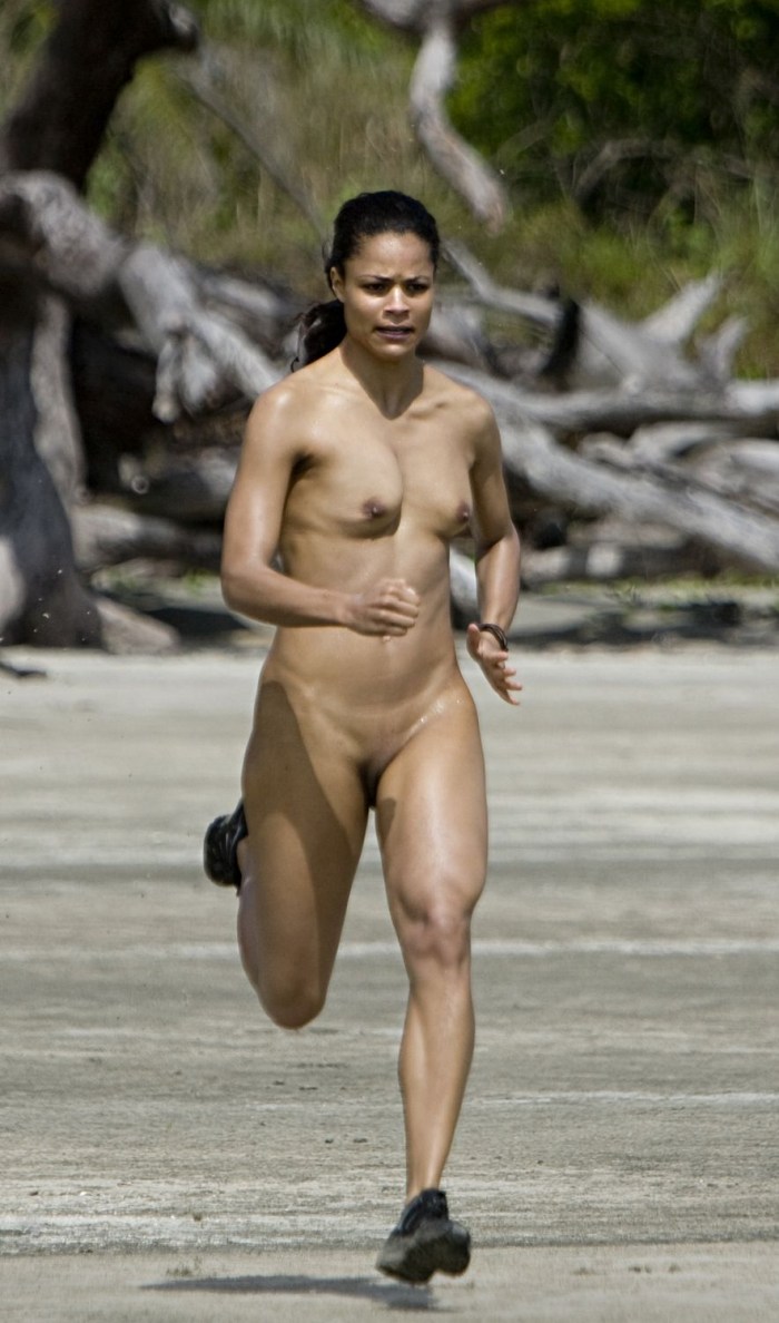 Spanish women run naked