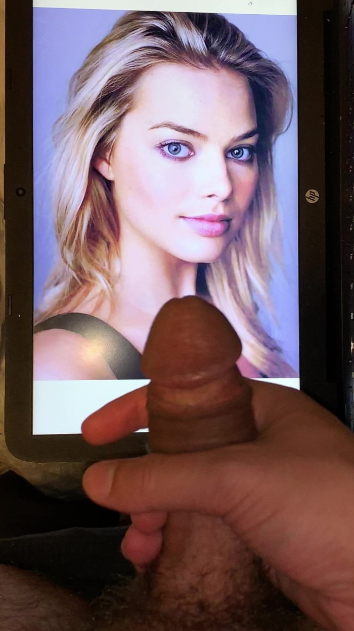 Actress Margot Robbie Anal