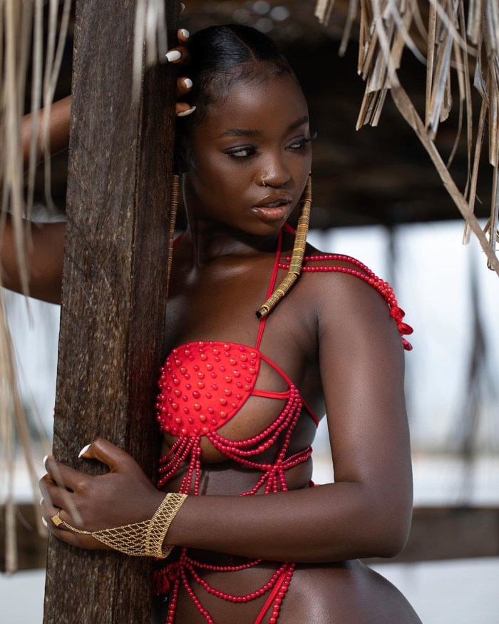 Andrea Bick ass mulatto