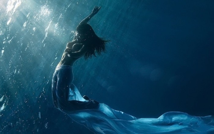 Girl under water art
