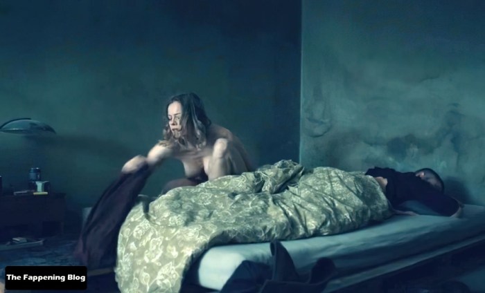 Actress Emma Butot Naked