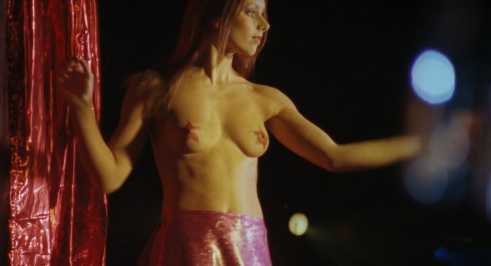 Oksana Akinshina Erotic performance