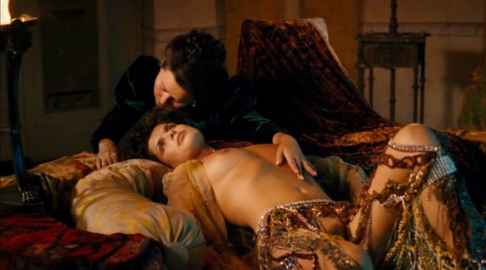 Anita Sikorsk photo shoot