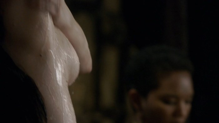 Dreamers 2003 Eva Green breasts