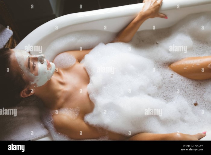 Photoshoot in the face mask in the bathroom