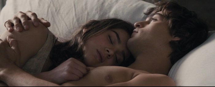 Passionate kiss before bedtime