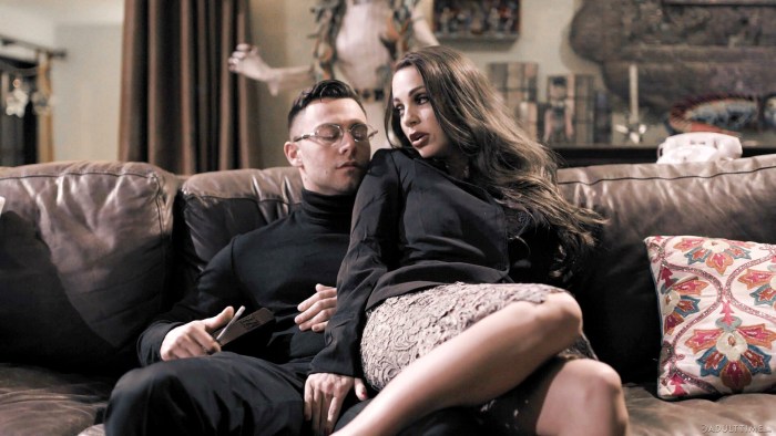 Abigail Mac, Whitney Wright - Vivid Girls - A Cruel Bet: a Cruel Intentions Parody