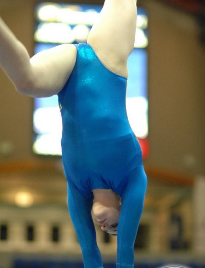 Gymnasts camel