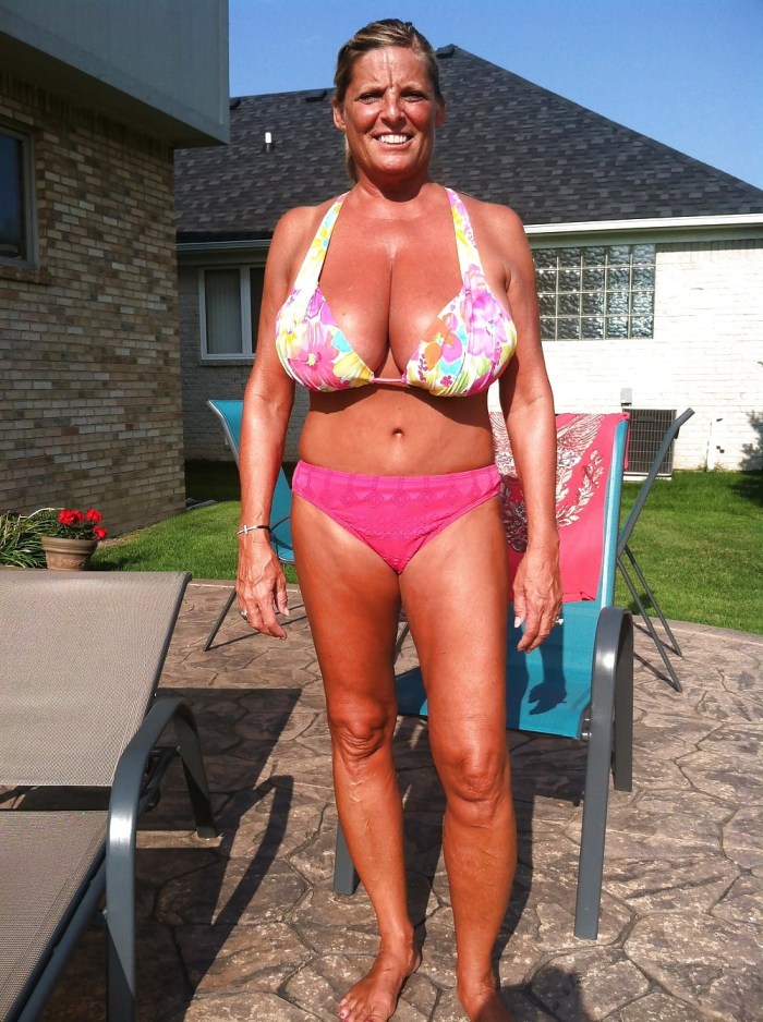 Amateur photo Saggy Tits