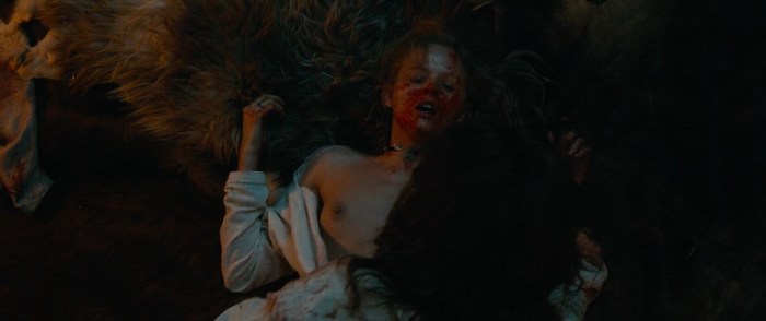 Alexandra Bortich scene