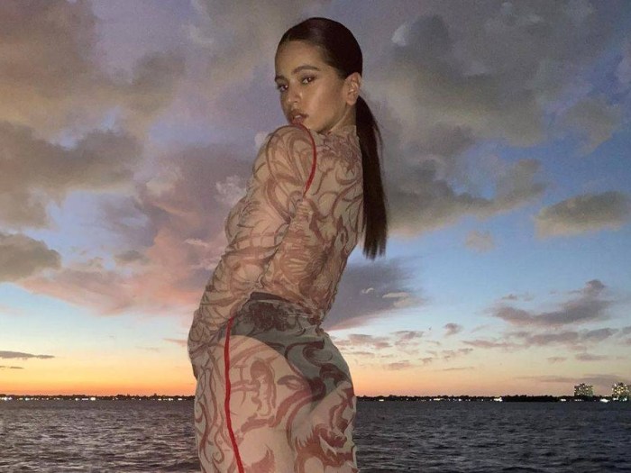 Naked pussy Alain Dawson