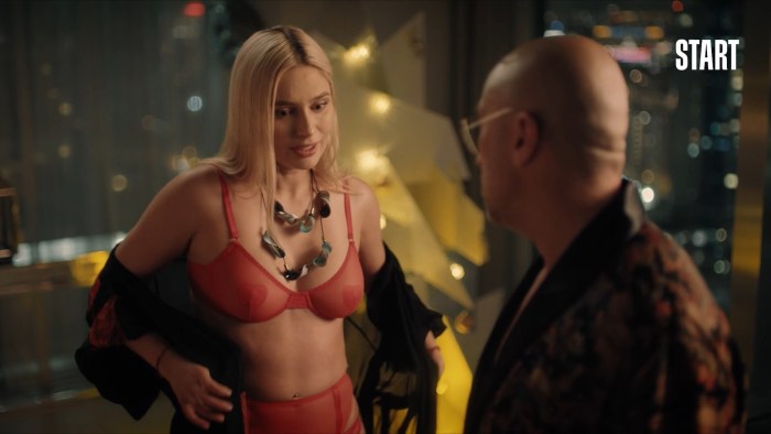 Claudia Korshunova chest