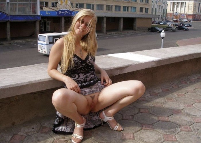 Women without panties on the street