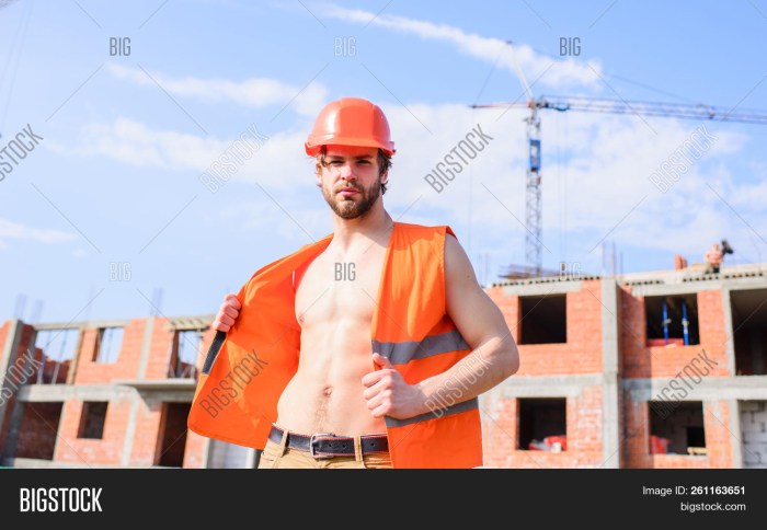 Naked builders