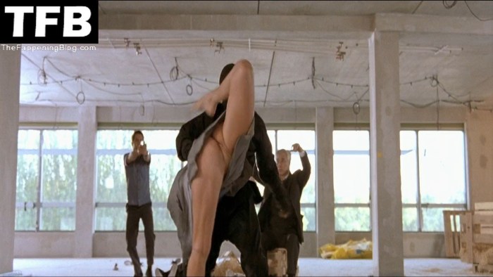 Emma Thompson Naked in films