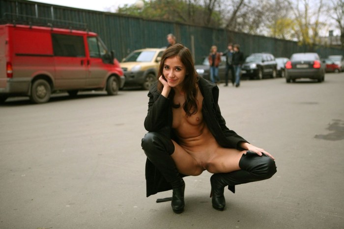 Exhibitionists of the girl