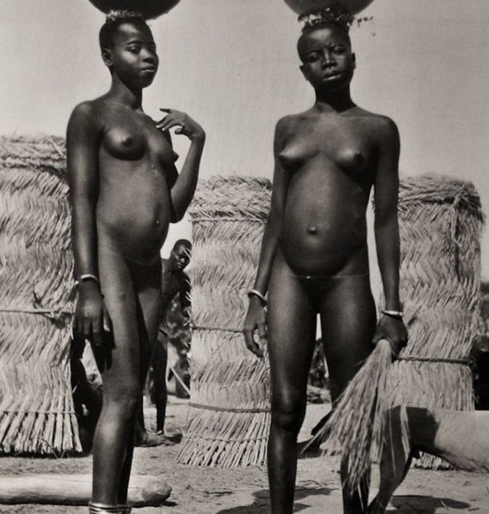 Naked retro African women